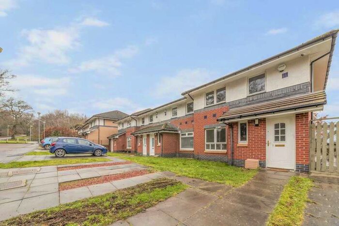3 Bedroom End Of Terrace House To Rent In Barlia Terrace, Castlemilk, G45