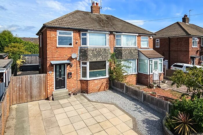 3 Bedroom Semi-Detached House For Sale In Crossways Crescent, Harrogate, HG2