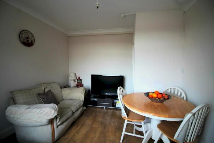 2 Bedroom Flat To Rent In Greenford Road, Greenford, UB6