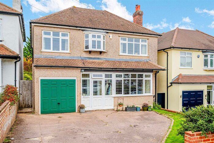 5 Bedroom Detached House For Sale In Upper Pines, Banstead, SM7