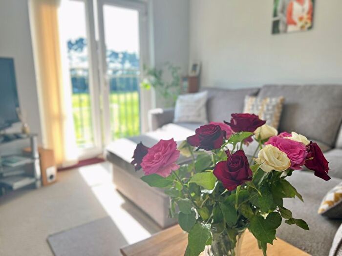 2 Bedroom Flat For Sale In Tovey Crescent, Plymouth, PL5