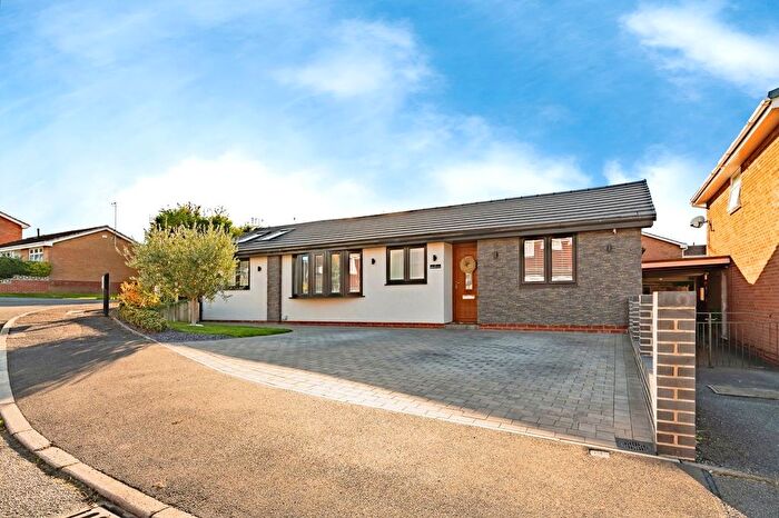 2 Bedroom Bungalow For Sale In Hardwick Grove, Bingham, Nottingham, Nottinghamshire, NG13