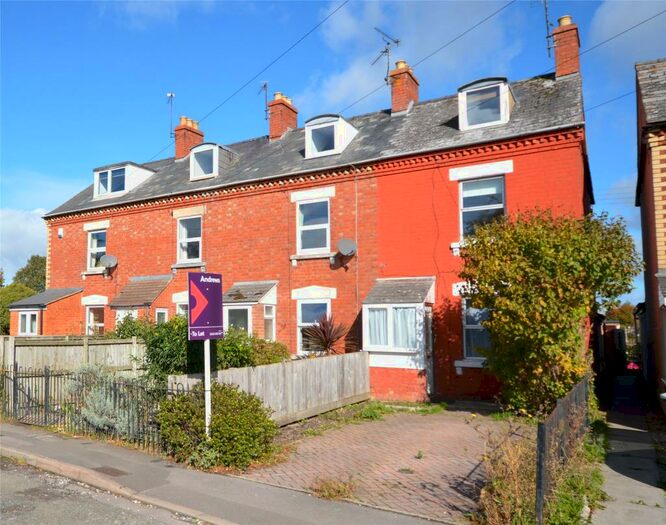 3 Bedroom End Of Terrace House To Rent In Avenue Terrace, Stonehouse, Gloucestershire, GL10