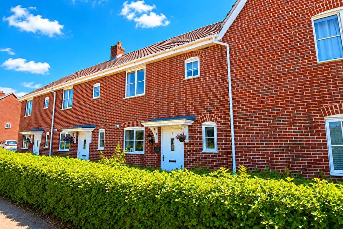 2 Bedroom Terraced House For Sale In Sterlet Grove, Mulbarton, NR14