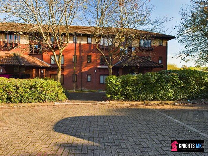 2 Bedroom Flat To Rent In Troutbeck, Peartree Bridge, MK6