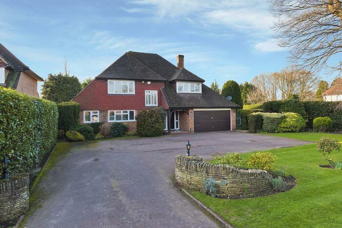 5 Bedroom Detached House To Rent In Ashley Park Avenue, Walton On Thames, KT12