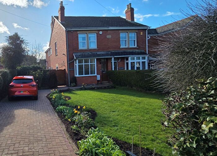 3 Bedroom Semi-Detached House For Sale In Old Elmore Lane, Quedgeley, GL2