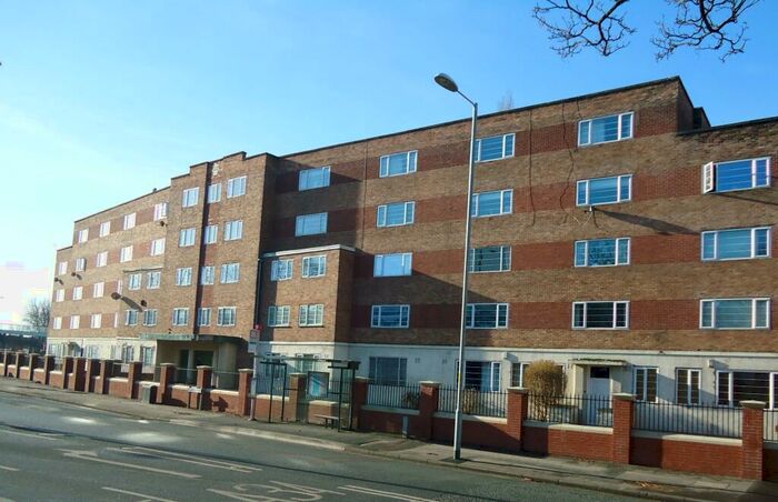1 Bedroom Apartment To Rent In Parrswood Court, Wilmslow Road, Didsbury, M20