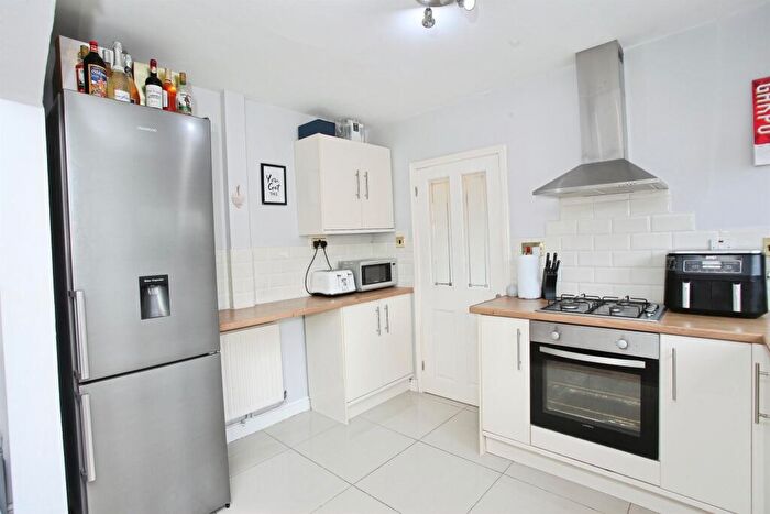 3 Bedroom Semi-Detached House For Sale In Maesteg Grove, Tonteg, Pontypridd, CF38