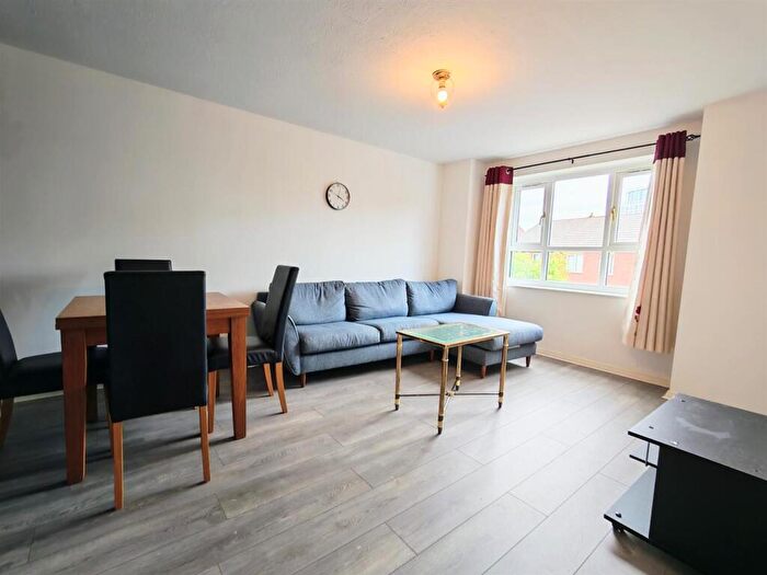 2 Bedroom Apartment To Rent In Highfield Street, Liverpool, L3