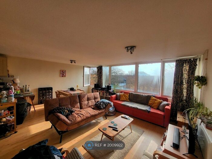 2 Bedroom Flat To Rent In High Kingsdown, Bristol, BS2