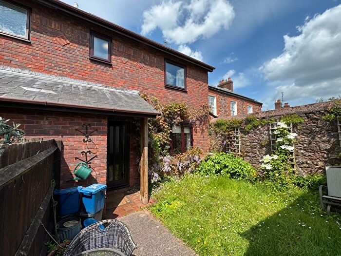 2 Bedroom Terraced House To Rent In Drakes Farm, Ide, EX2