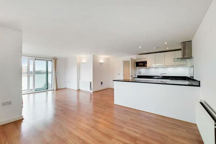 2 Bedroom Flat To Rent In Building, Woolwich, London, SE18