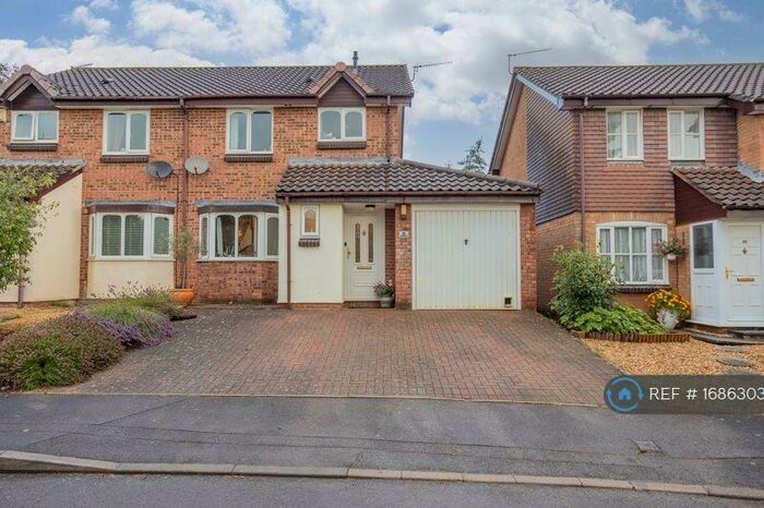 3 Bedroom Semi-Detached House To Rent In Brook Close, Long Ashton, Bristol, BS41