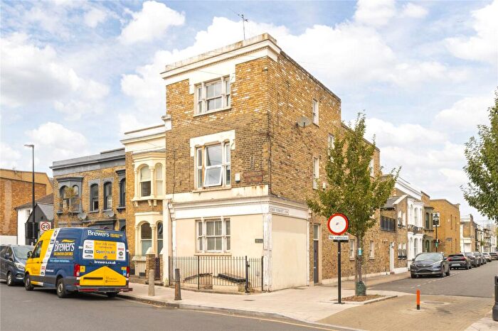2 Bedroom Flat To Rent In Bow Common Lane, Bow, London, E3
