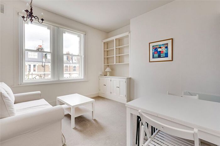 1 Bedroom Flat To Rent In Sinclair Road, London, W14