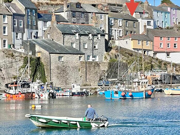 2 Bedroom Property For Sale In Cornwall, Mevagissey, PL26