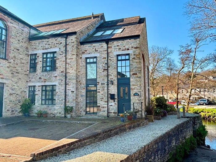 4 Bedroom Property For Sale In Brunel Quays, Lostwithiel, PL22