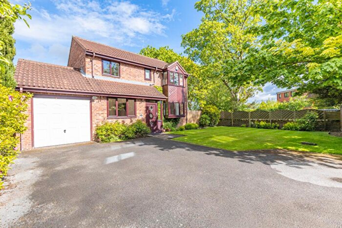 4 Bedroom Detached House To Rent In Belvedere Court, Alwoodley, Leeds, LS17