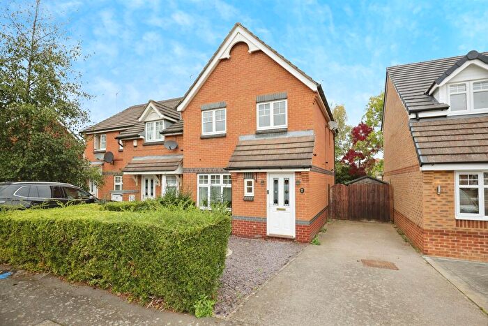 3 Bedroom Semi-Detached House For Sale In Thomas Chapman Grove, Northampton, NN4