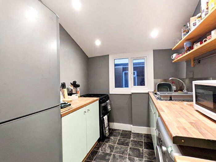 2 Bedroom Flat To Rent In Freshfield Road, Brighton, East Sussex, BN2