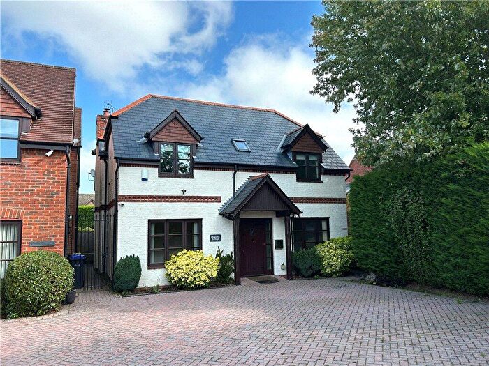 4 Bedroom Detached House For Sale In South Lane, Nomansland, Salisbury, Wiltshire, SP5