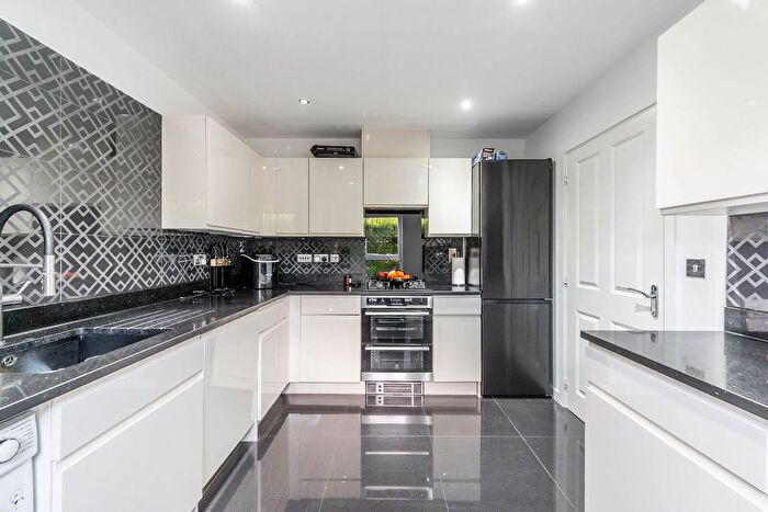 4 Bedroom End Terrace House To Rent In Arbus Crescent, Harrow, HA2