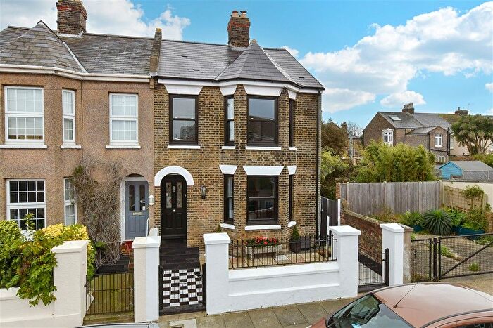 3 Bedroom End Terrace House For Sale In St. Patrick's Road, Deal, Kent, CT14