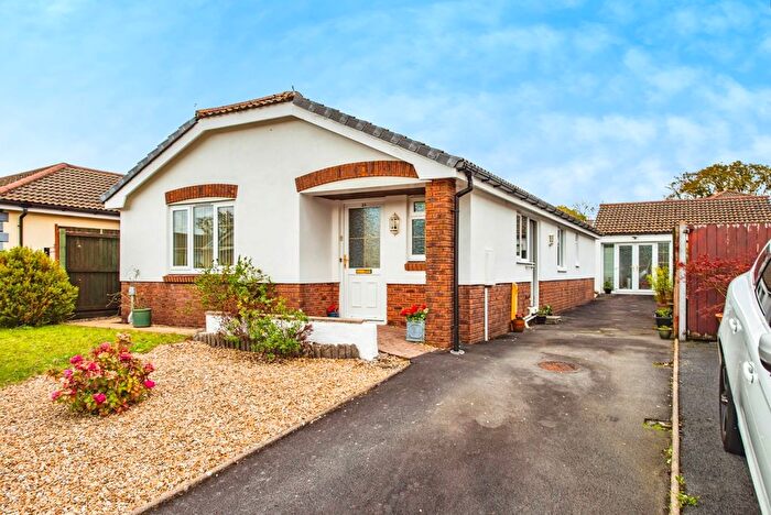 3 Bedroom Bungalow For Sale In Gilfach Y Gog, Penygroes, Llanelli, Carmarthenshire, SA14