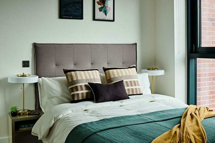 3 Bedroom Apartment To Rent In Uncle Leeds, Whitehall, Leeds, LS1