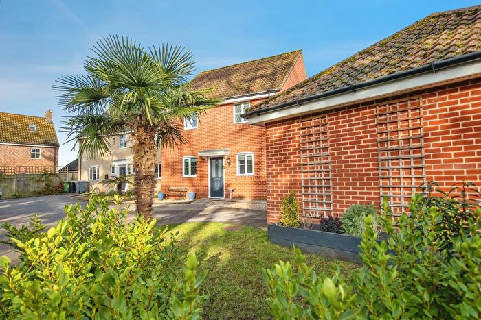 3 Bedroom Detached House For Sale In Wall Street, Kesgrave, Ipswich, IP5