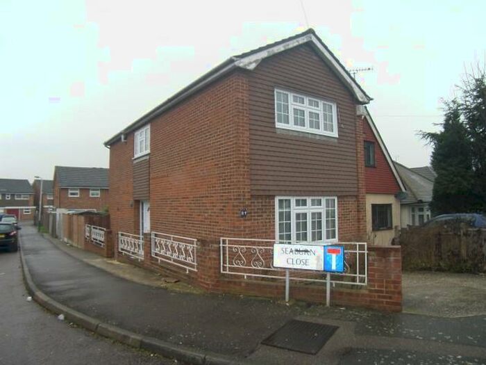 3 Bedroom Detached House To Rent In Betterton Road, Rainham, RM13