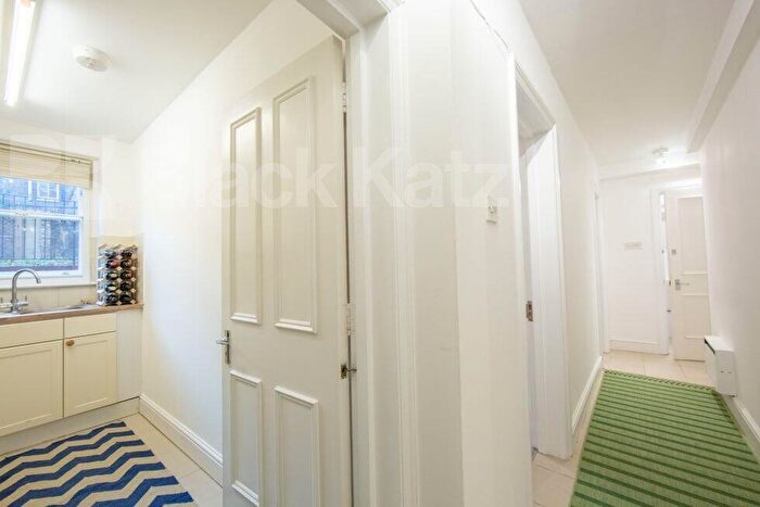 4 Bedroom Flat To Rent In St Pancras Way, Camden, NW1