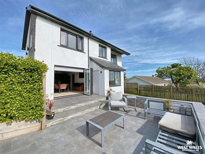 4 Bedroom Detached House For Sale In Cross Park, Twycross, Saundersfoot, SA69