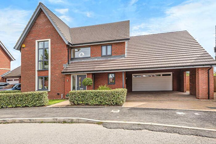 4 Bedroom Detached House To Rent In Tadpole Garden, North Swindon, SN25