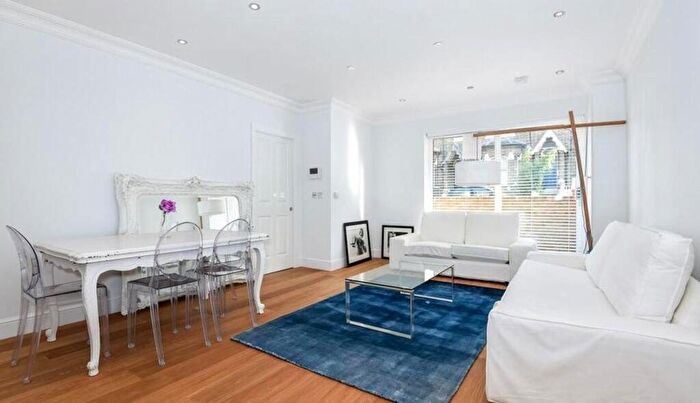 3 Bedroom Apartment For Sale In Herne Hill Road, London, SE24