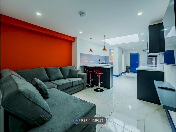 5 Bedroom Terraced House To Rent In Ribble Road, Coventry, CV3