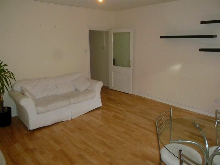 2 Bedroom Flat To Rent In Aberdeen Road Cotham Bristol, BS6