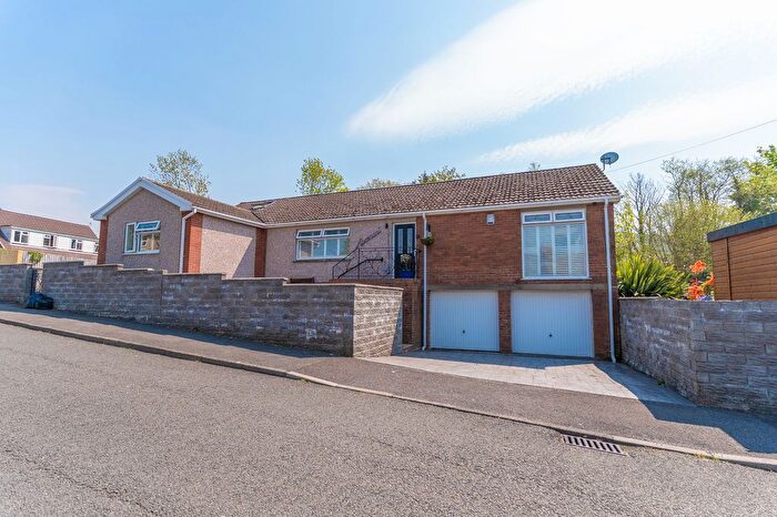 4 Bedroom Detached House For Sale In Heol Faen, Maesteg, CF34