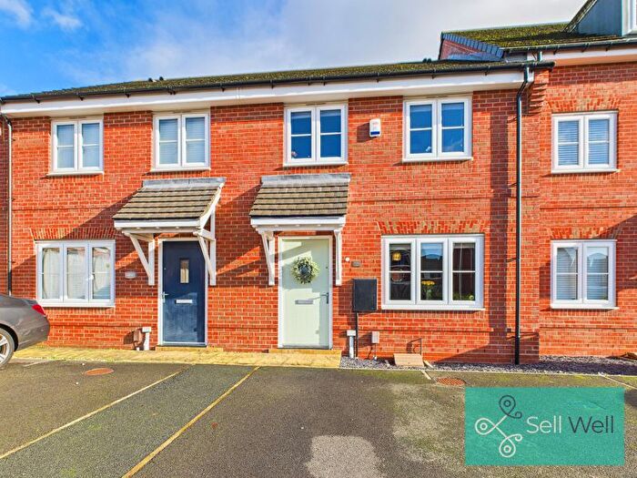 3 Bedroom Terraced House For Sale In Bullbridge View, Worsley, Manchester, M28