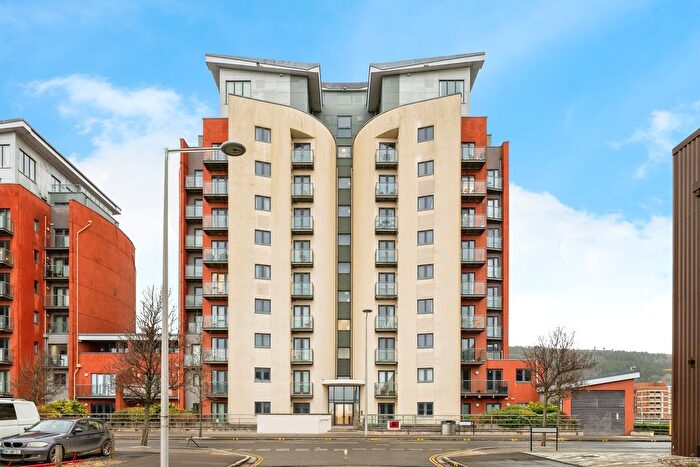 2 Bedroom Flat For Sale In Kings Road, Swansea, SA1