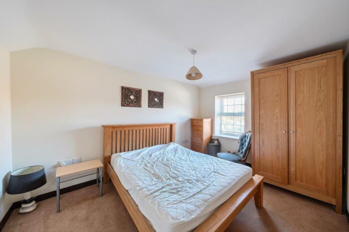 2 Bedroom Apartment To Rent In High Street, Waddesdon, HP18