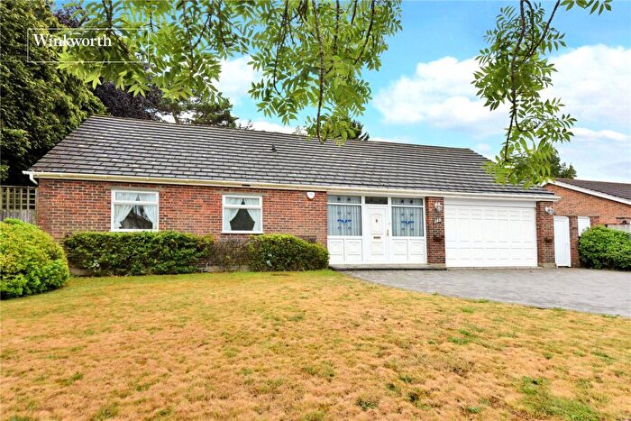 3 Bedroom Bungalow For Sale In Northey Avenue, Cheam, Sutton, SM2