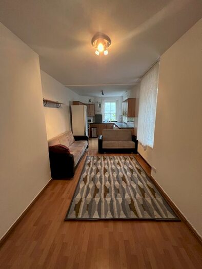 3 Bedroom Flat To Rent In Green Lanes, London, N16