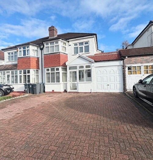 3 Bedroom Property To Rent In Sherwood Road, Birmingham, B28