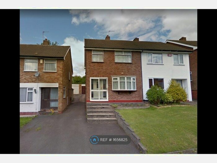 3 Bedroom Semi-Detached House To Rent In Leamount Drive, Birmingham, B44