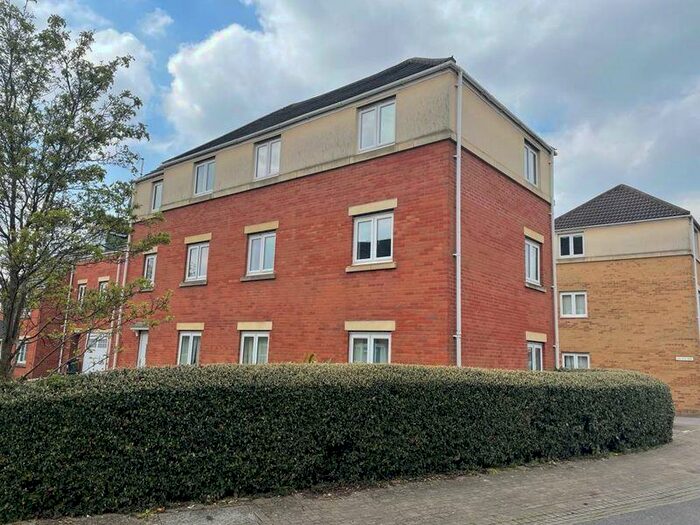 2 Bedroom Apartment To Rent In The Hedgerows, Bristol, BS32
