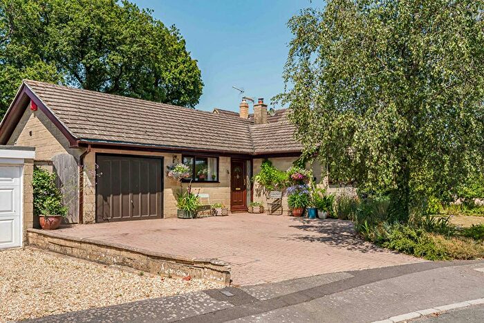 4 Bedroom Bungalow For Sale In Oakleaze, Minety, Malmesbury, Wiltshire, SN16