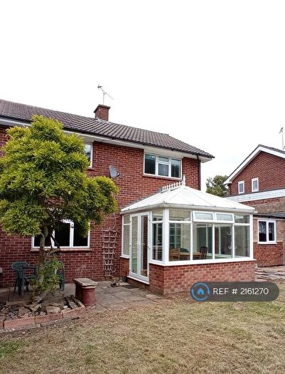 4 Bedroom Semi-Detached House To Rent In Applegarth Avenue, Guildford, GU2