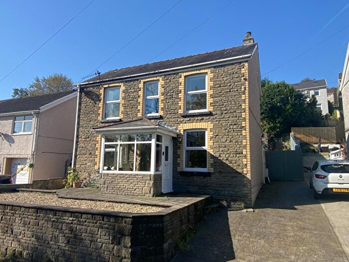 3 Bedroom Detached House For Sale In Clydach Road, Ynystawe, Swansea, City And County Of Swansea., SA6